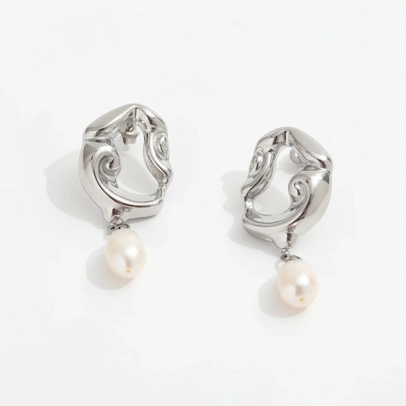 Silver Irregular Shape Earrings*Minimalist Design*Pearl Earrings*Waterproof*ML - Picture 3 of 4
